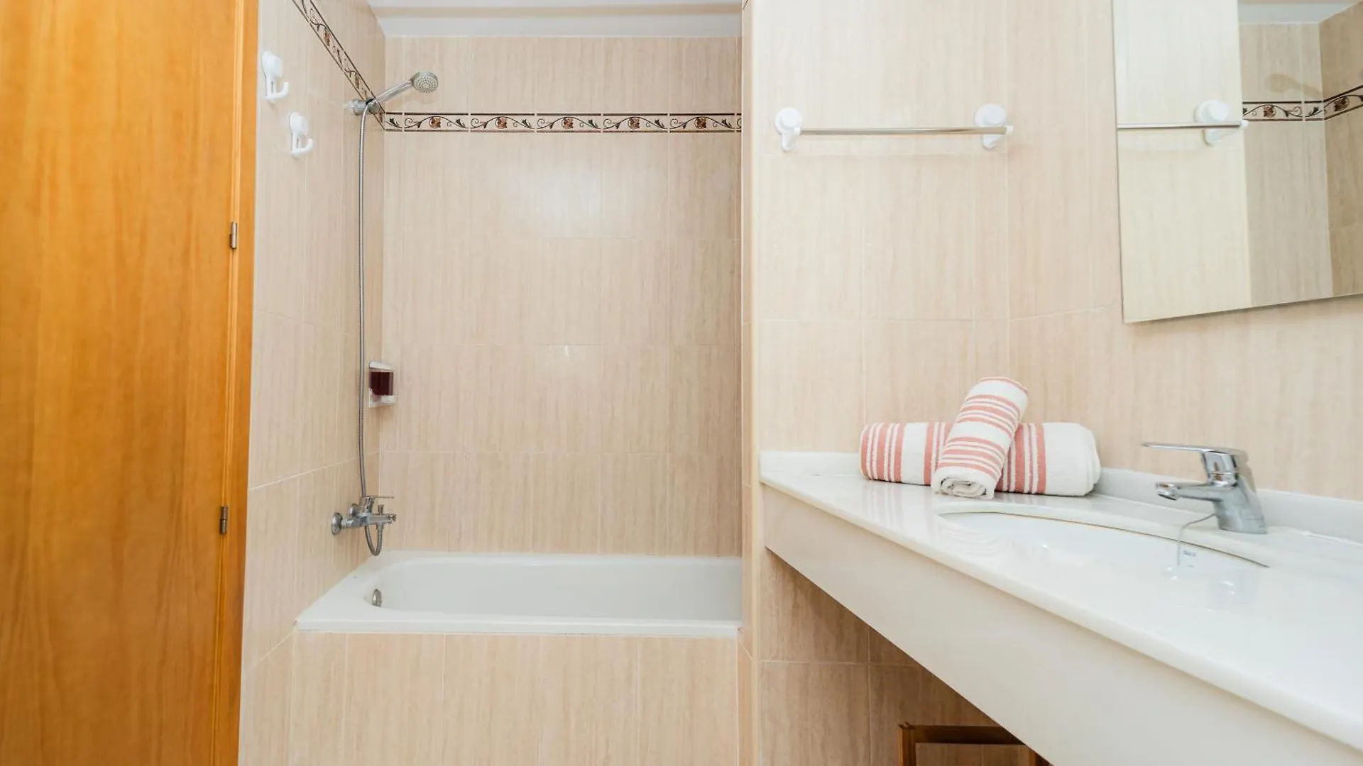 El Mirador-The Viewpoint, A Luxury Apartment For Up To 6 People La Herradura  La Herradura (Granada)