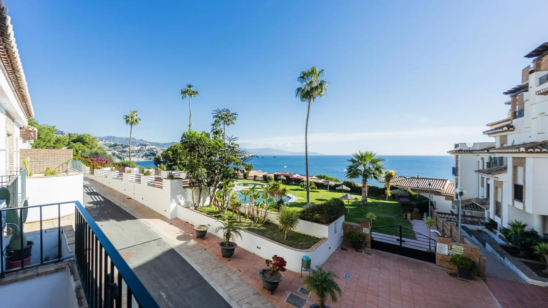 El Mirador-The Viewpoint, A Luxury Apartment For Up To 6 People La Herradura   La Herradura (Granada)